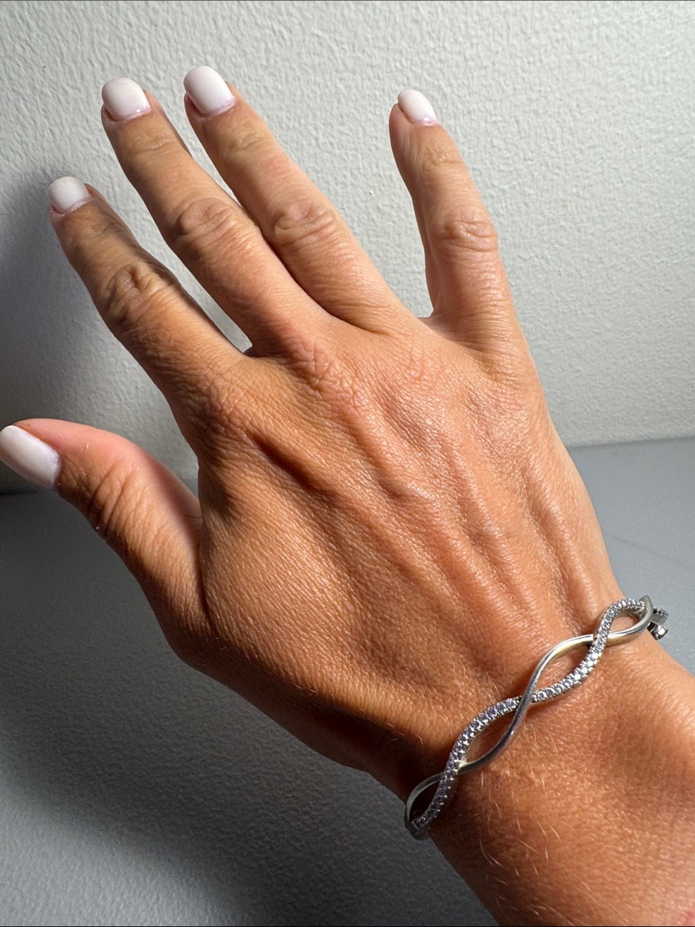 Michael Hill Sterling Silver Infinity Twist bangle bracelet White Crystal Accent